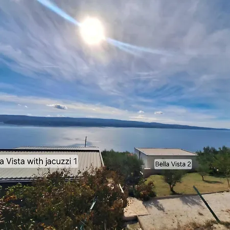Holiday home Bella Vista With Jacuzzi 1