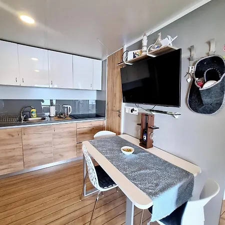 Bella Vista With Jacuzzi 1 Holiday home *